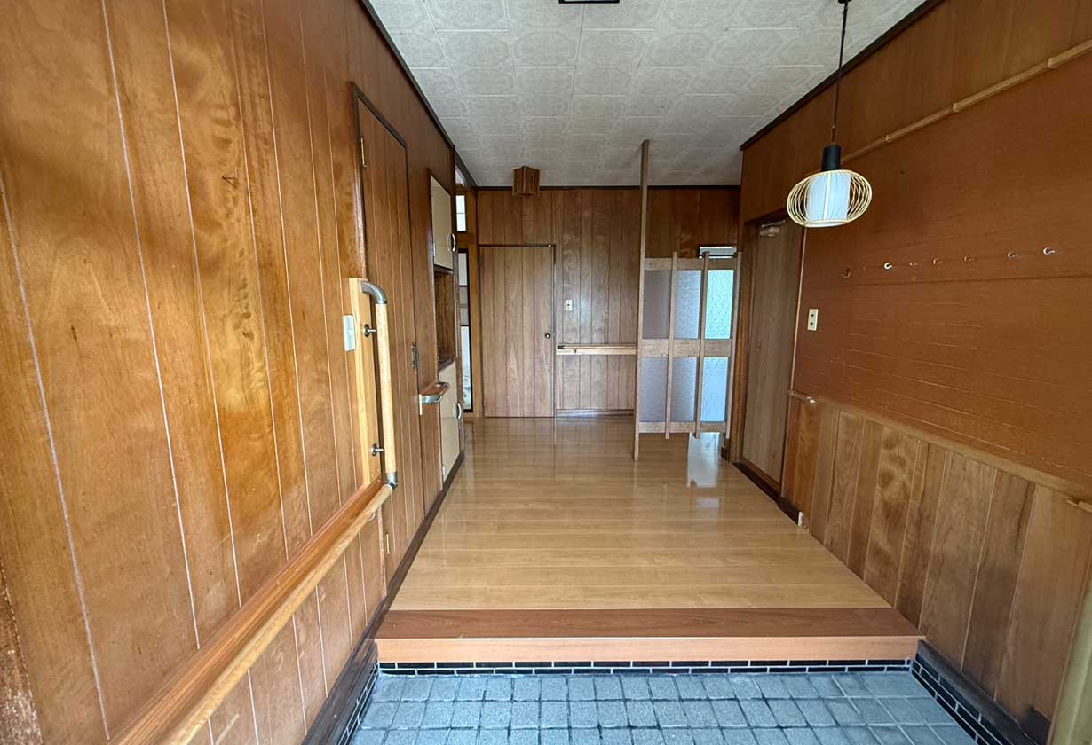 玄関リフォーム|BEFORE